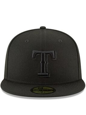 New Era Men’s Black Fitted Cap with Raised 'T' Logo Size 7 3/4